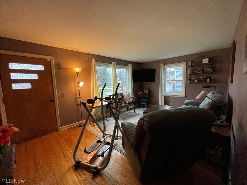 809 Lakeview Avenue NW, Canton, OH 44708 Photo 2