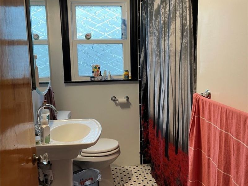 809 Lakeview Avenue NW, Canton, OH 44708 Photo 4