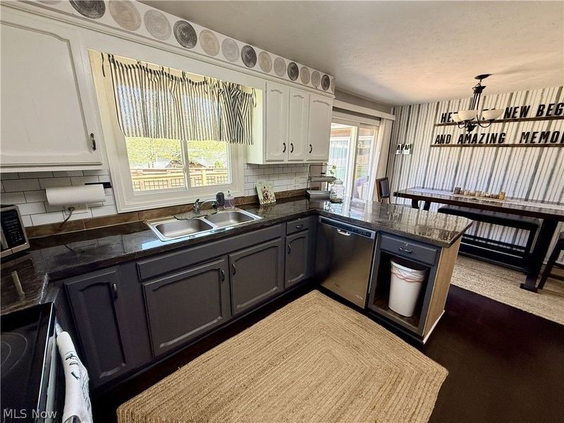 917 3rd Street NE, New Philadelphia, OH 44663 Photo 6