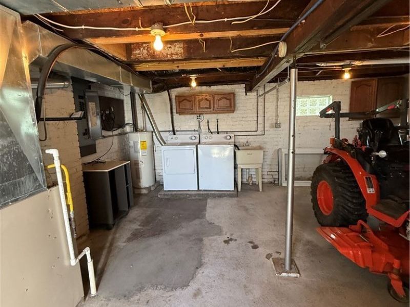 1018 Biltmore Avenue, Toronto, OH 43964 Photo 12