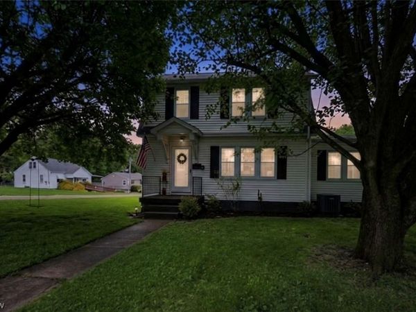 135 Overbaugh Avenue, St Clairsville, OH 43950