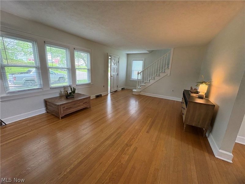 135 Overbaugh Avenue, Saint Clairsville, OH 43950 Photo 6