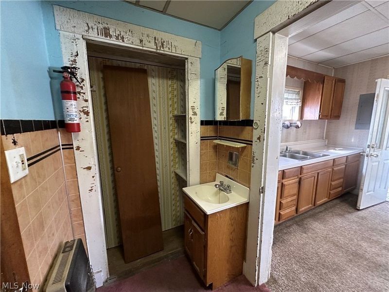 409 East Street , Caldwell, OH 43724 Photo 18