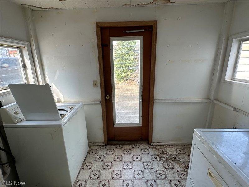 409 East Street , Caldwell, OH 43724 Photo 30