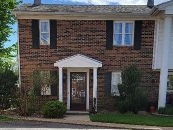 110 Chippewa Drive, Unit G-3, Marietta, OH 45750