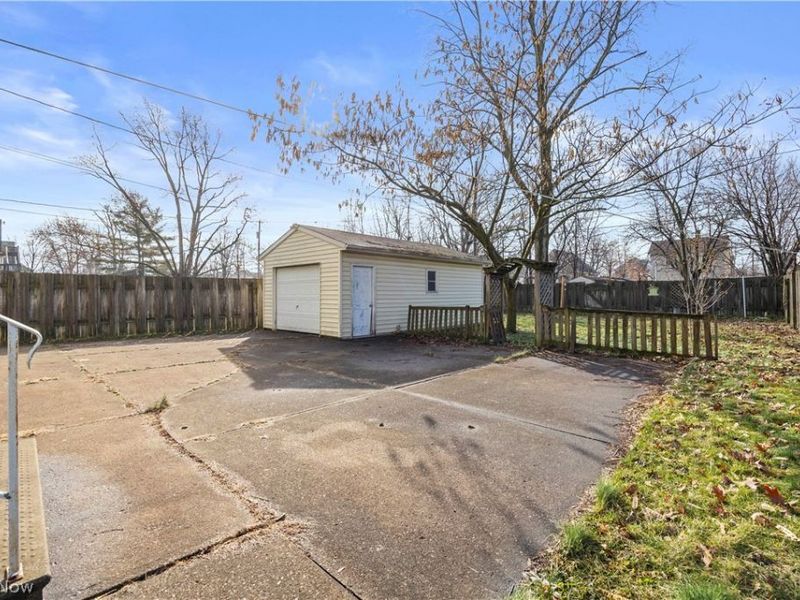 1820 E 32nd Street , Lorain, OH 44055 Photo 38