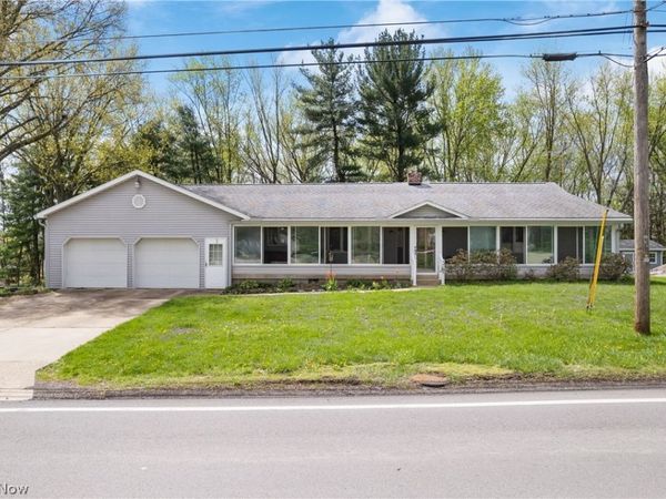 527 W Main Street , Dalton, OH 44618