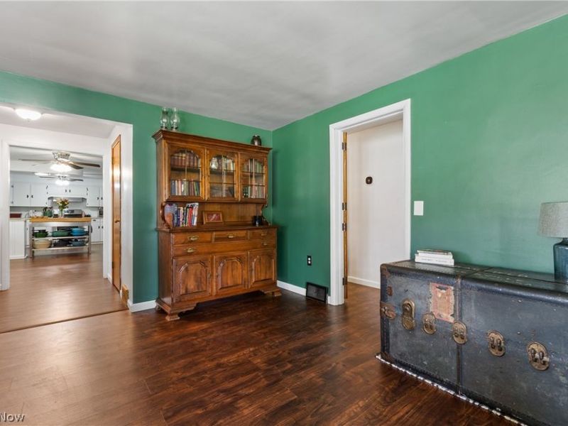 527 W Main Street, Dalton, OH 44618 Photo 10