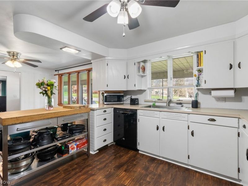 527 W Main Street, Dalton, OH 44618 Photo 14