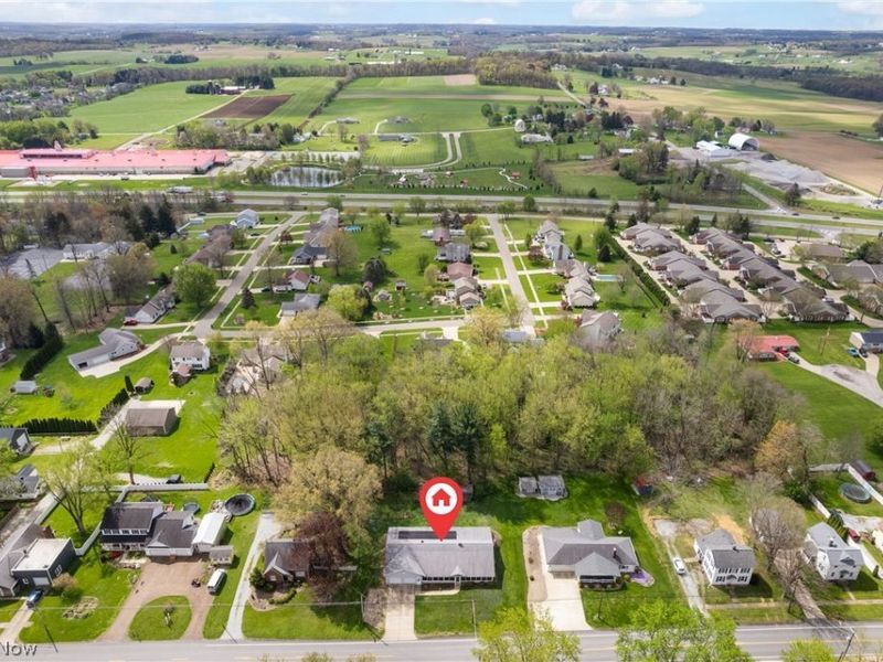 527 W Main Street, Dalton, OH 44618 Photo 2