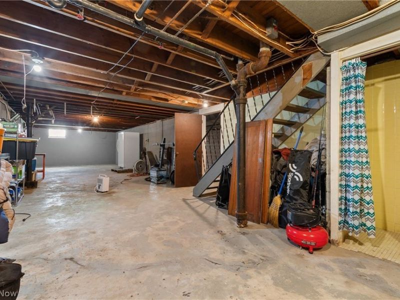 527 W Main Street, Dalton, OH 44618 Photo 28