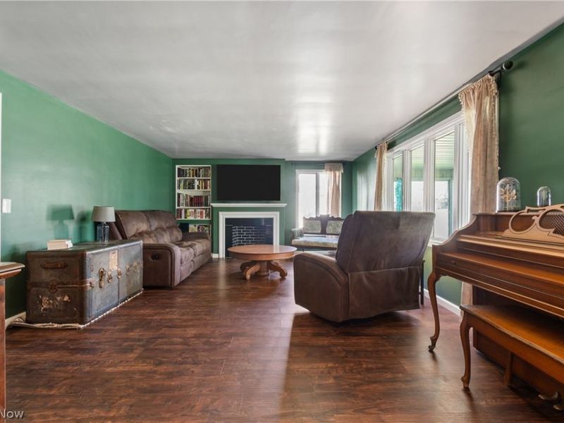 527 W Main Street, Dalton, OH 44618 Photo 7