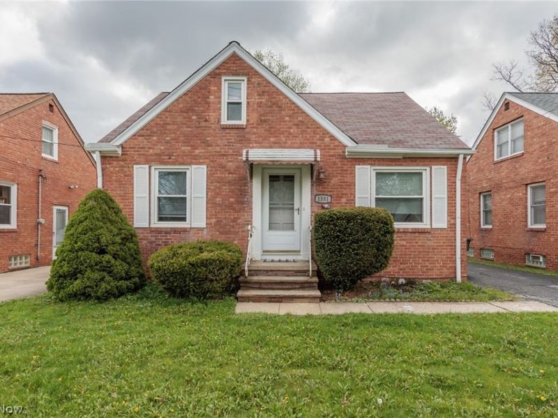 1551 Winchester Road, Cleveland, OH 44124 Photo 1