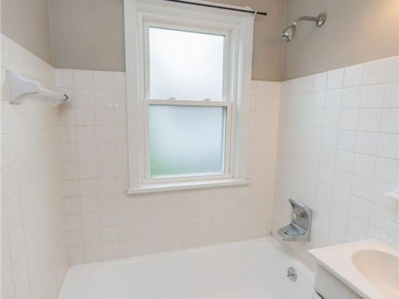 1551 Winchester Road, Cleveland, OH 44124 Photo 17