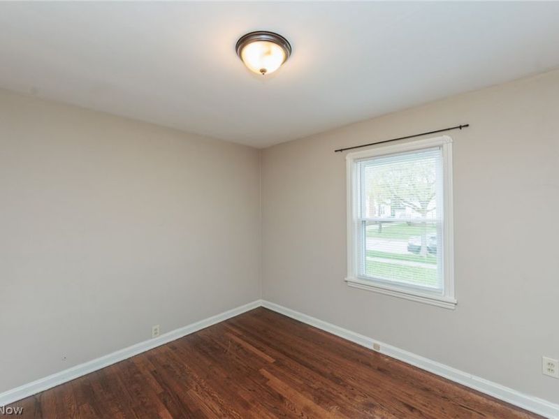 1551 Winchester Road, Cleveland, OH 44124 Photo 19