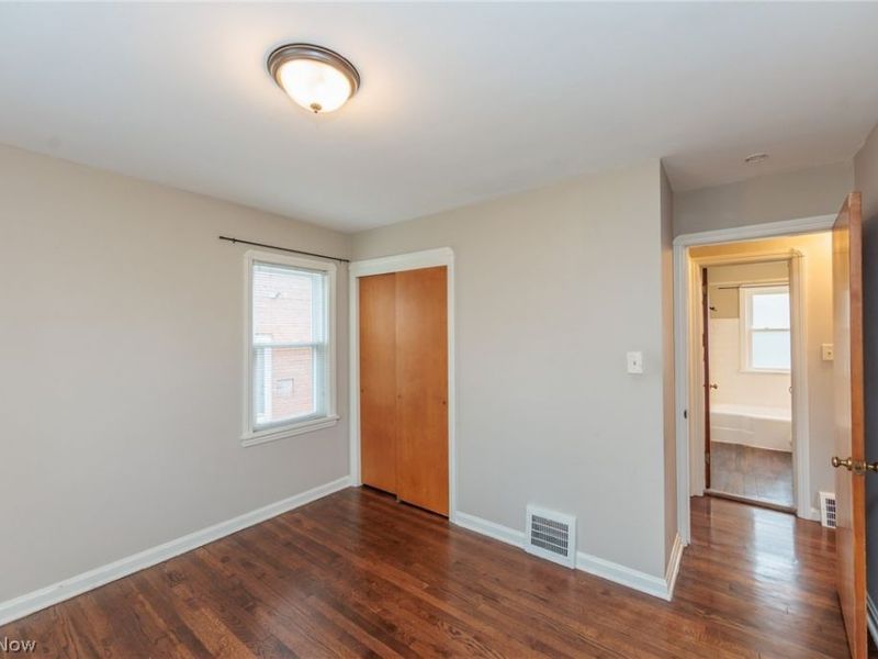 1551 Winchester Road, Cleveland, OH 44124 Photo 20