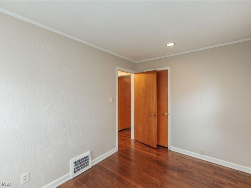 1551 Winchester Road, Cleveland, OH 44124 Photo 23