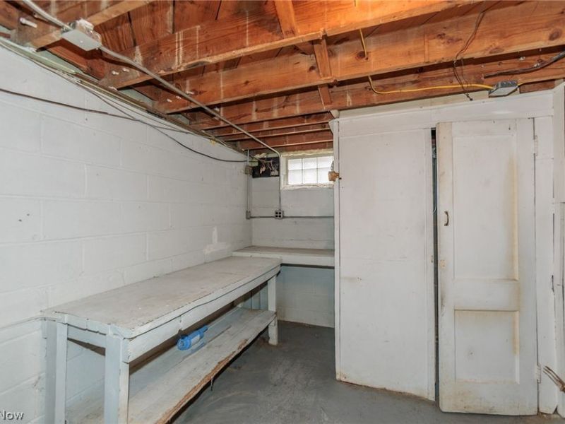 1551 Winchester Road, Cleveland, OH 44124 Photo 38