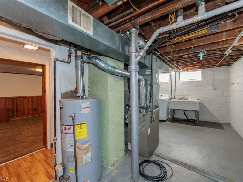 1551 Winchester Road, Cleveland, OH 44124 Photo 39