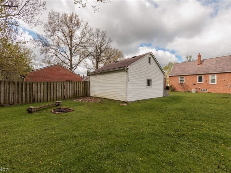 1551 Winchester Road, Cleveland, OH 44124 Photo 46