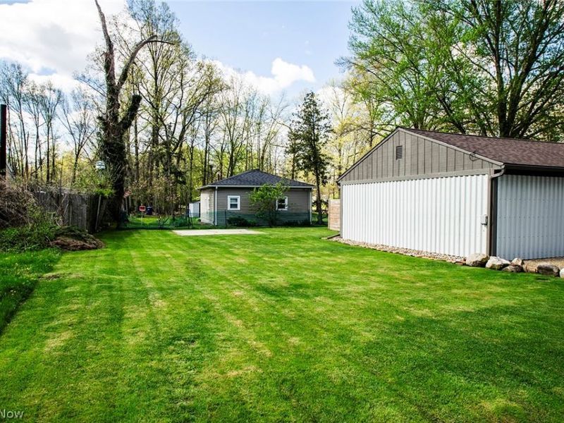 3901 Dale Avenue , Lorain, OH 44055 Photo 10