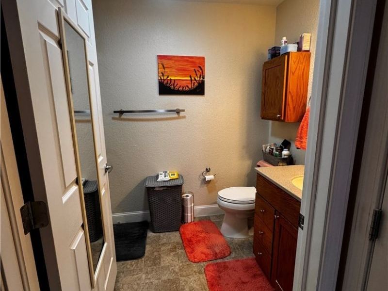 703 Oak Tree Lane , Belpre, OH 45714 Photo 13