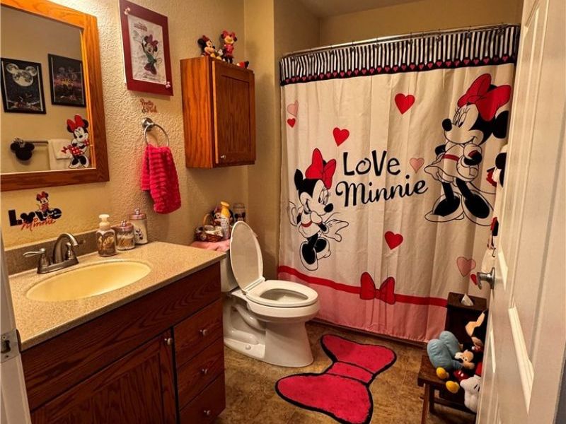 703 Oak Tree Lane , Belpre, OH 45714 Photo 14