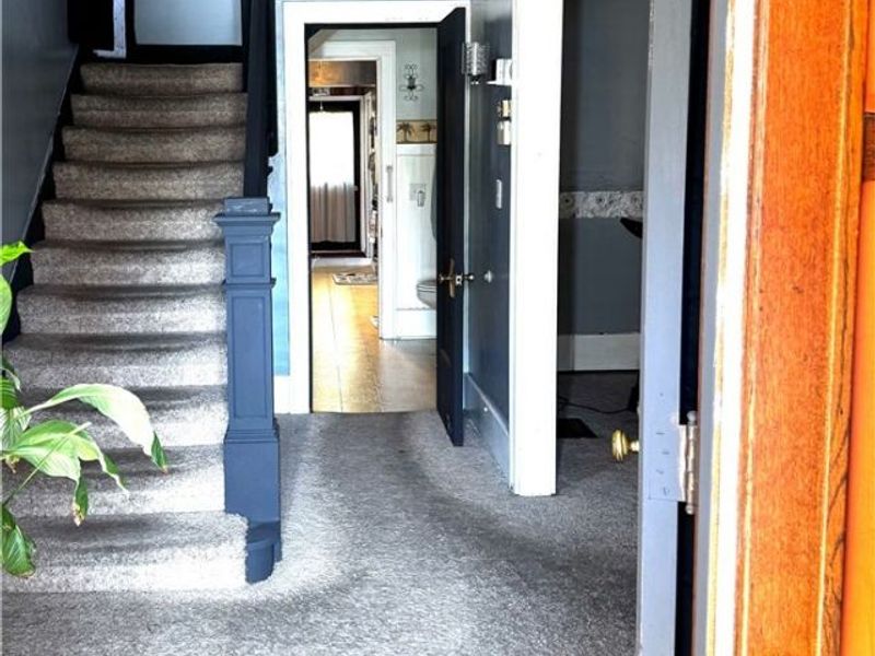 179 S Eagle Street , Geneva, OH 44041 Photo 3