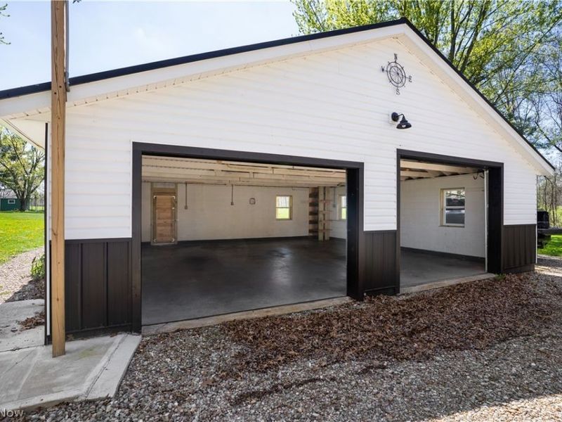 16715 W Western Reserve Road, Berlin Center, OH 44401 Photo 2