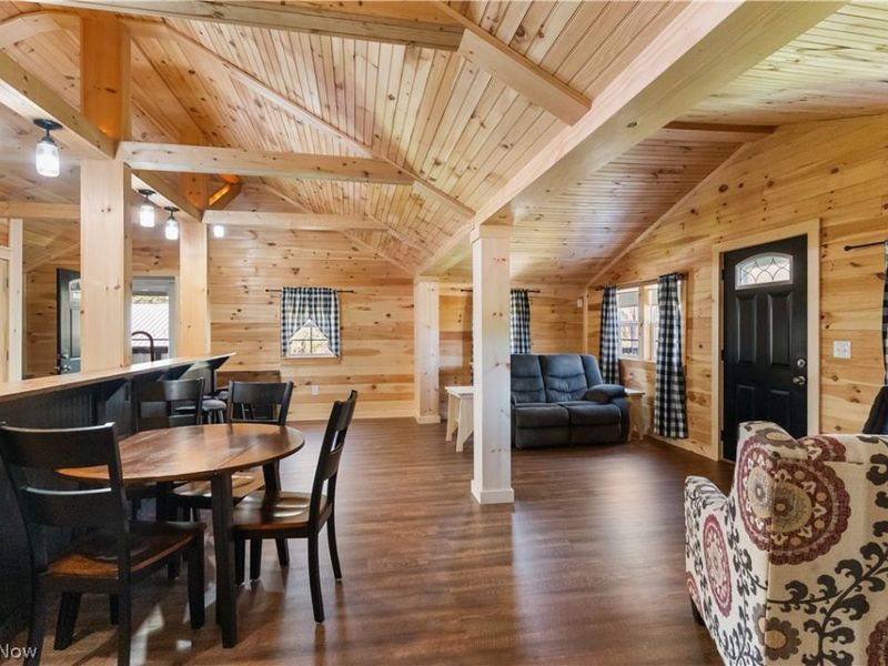 16715 W Western Reserve Road, Berlin Center, OH 44401 Photo 5