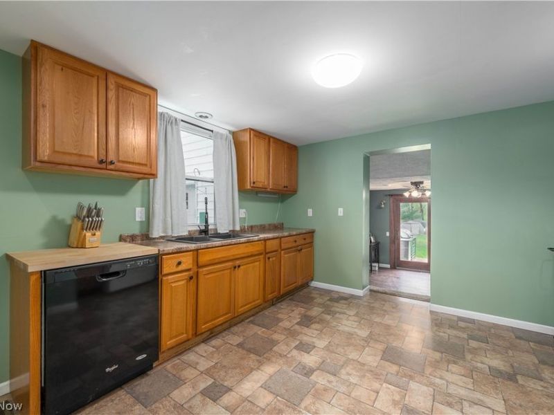 10716 Green Road , Wakeman, OH 44889 Photo 10