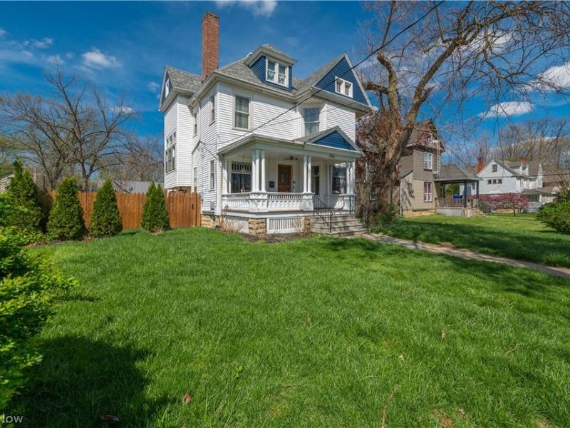 146 Harrison Street, Elyria, OH 44035 Photo 4