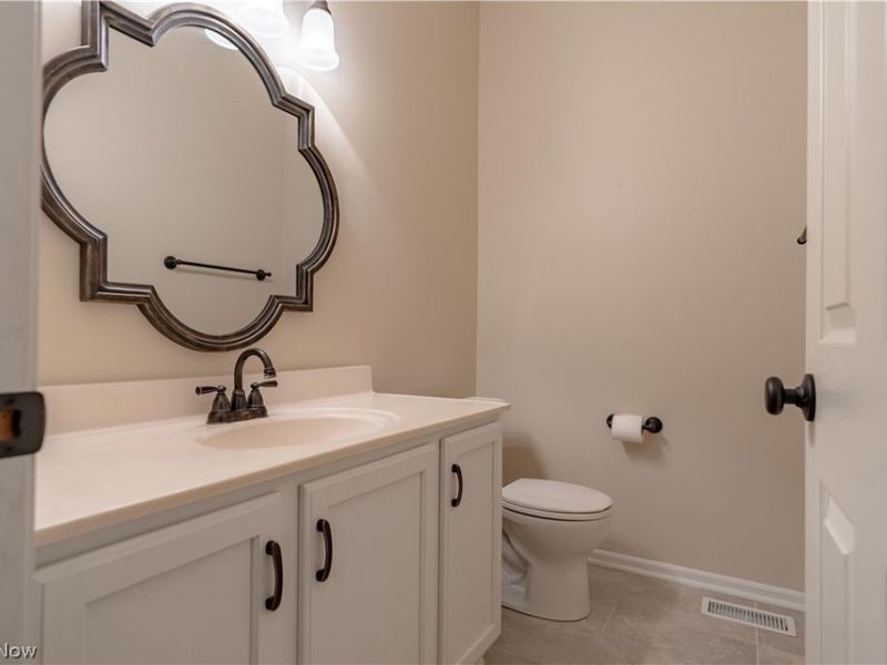 2939 Halwyck Circle NW, North Canton, OH 44720 Photo 11