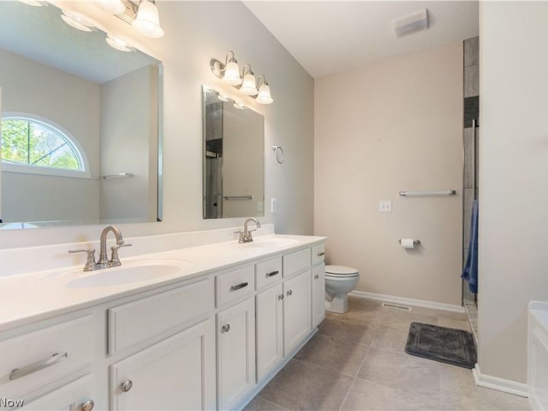 2939 Halwyck Circle NW, North Canton, OH 44720 Photo 15