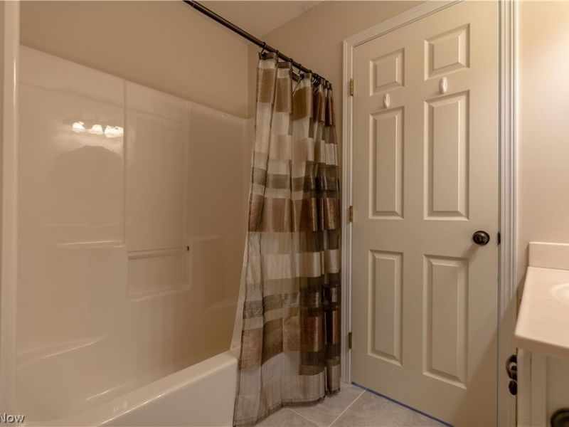 2939 Halwyck Circle NW, North Canton, OH 44720 Photo 24