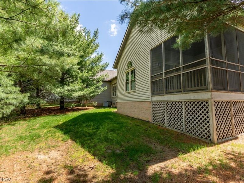 2939 Halwyck Circle NW, North Canton, OH 44720 Photo 32