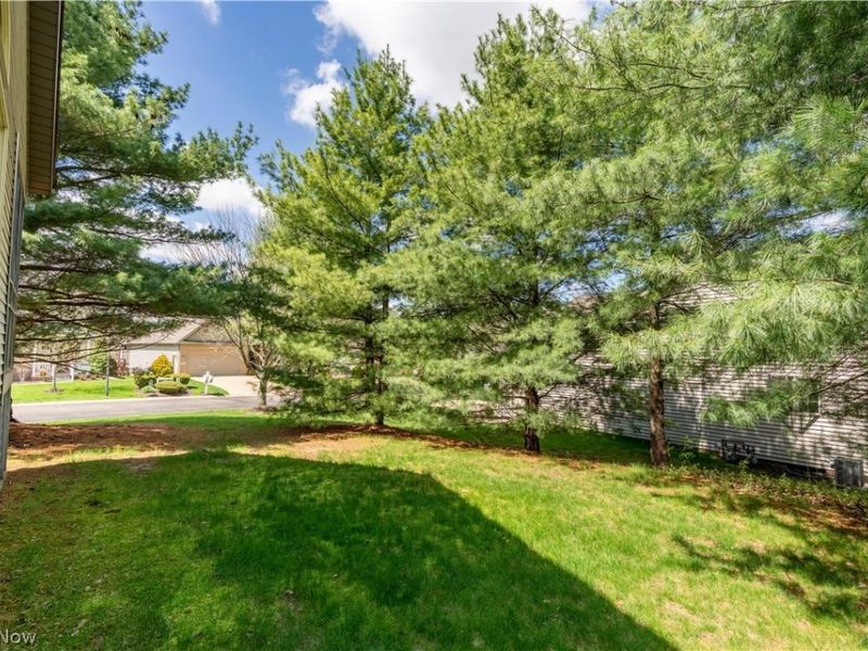 2939 Halwyck Circle NW, North Canton, OH 44720 Photo 33