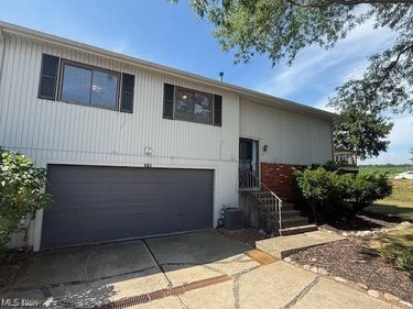 4015 Marks Road , Medina, OH 44256