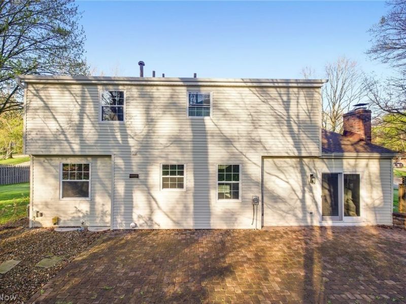 561 Bath Hills Boulevard, Akron, OH 44333 Photo 4