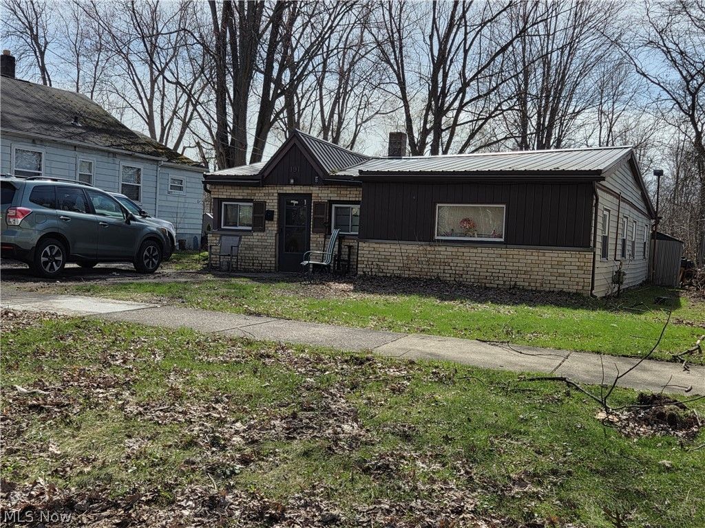 241 Mathews Street , Painesville, OH 44077 Main Photo