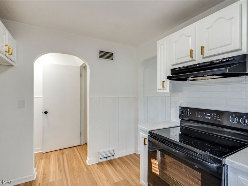 1650 S Liberty Avenue, Alliance, OH 44601 Photo 8