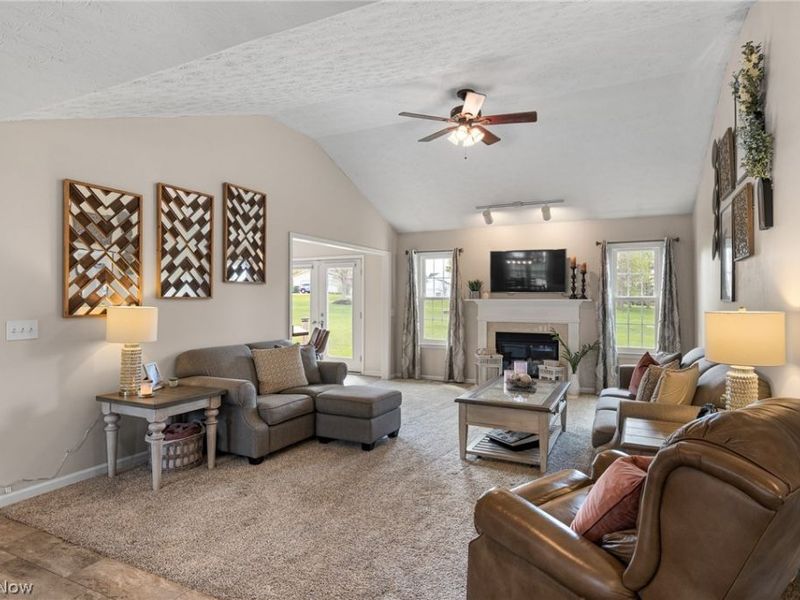 7287 Meadowhaven Drive, Chippewa Lake, OH 44215 Photo 12