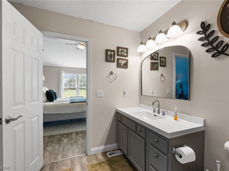 7287 Meadowhaven Drive, Chippewa Lake, OH 44215 Photo 22