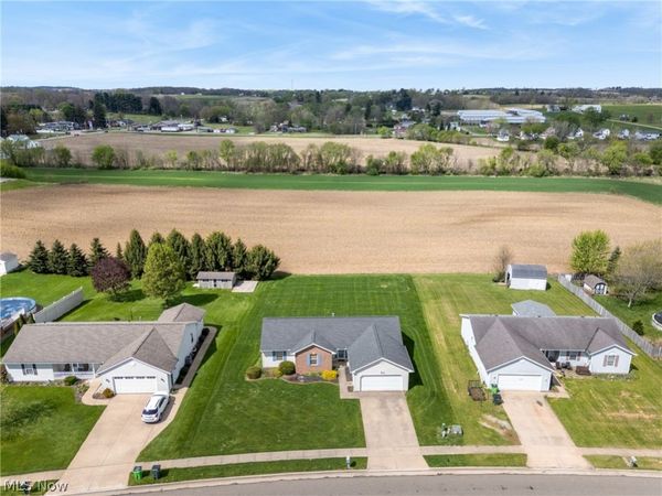 1035 Lanedale Street NW, Massillon, OH 44647