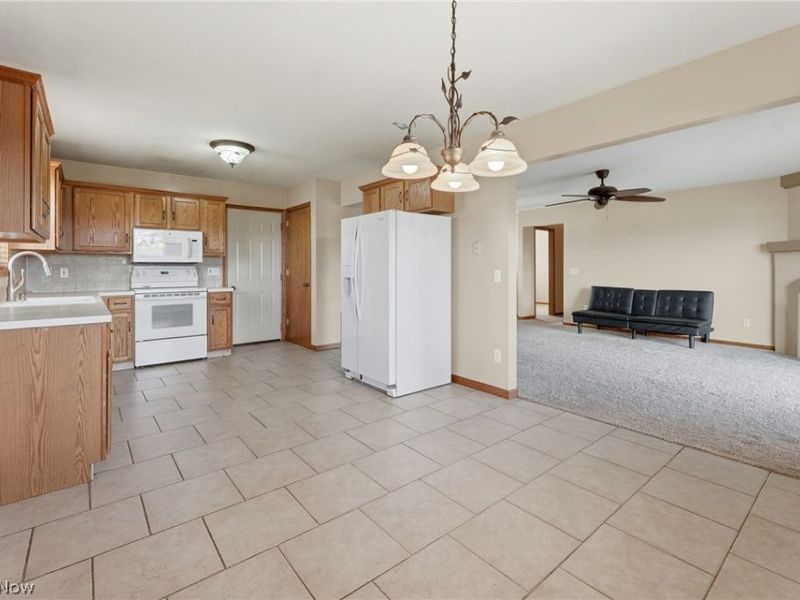 1035 Lanedale Street NW, Massillon, OH 44647 Photo 8