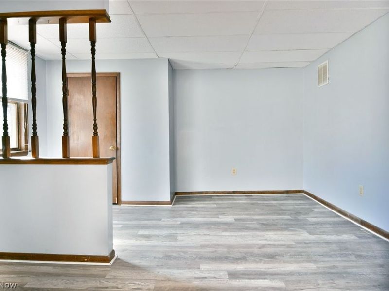 404 E Wood Street, Lowellville, OH 44436 Photo 10