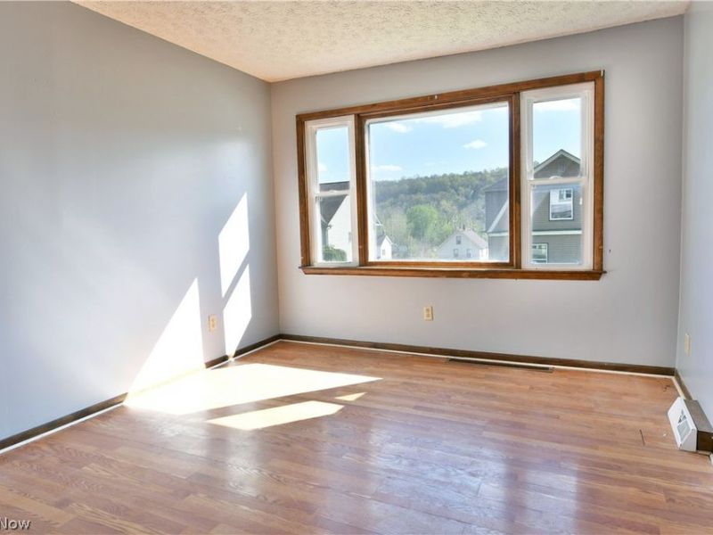 404 E Wood Street, Lowellville, OH 44436 Photo 14