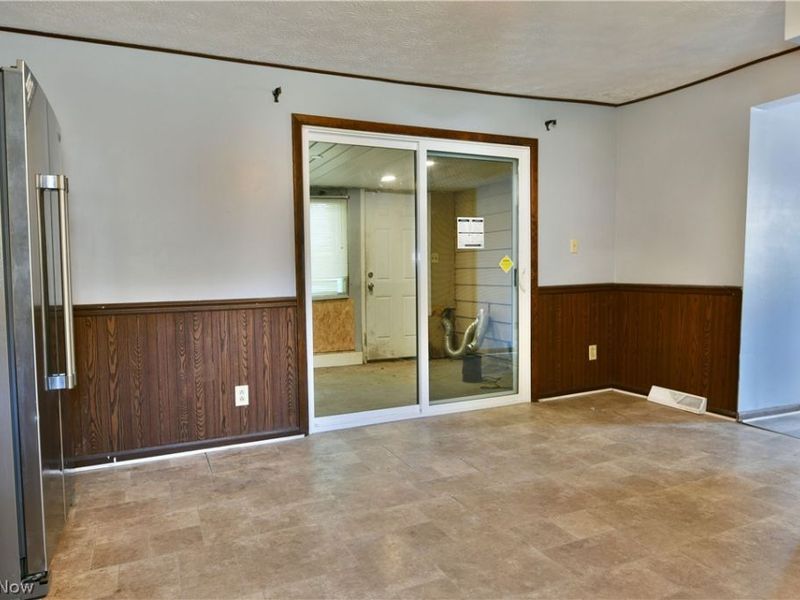 404 E Wood Street, Lowellville, OH 44436 Photo 20