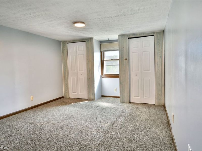 404 E Wood Street, Lowellville, OH 44436 Photo 23