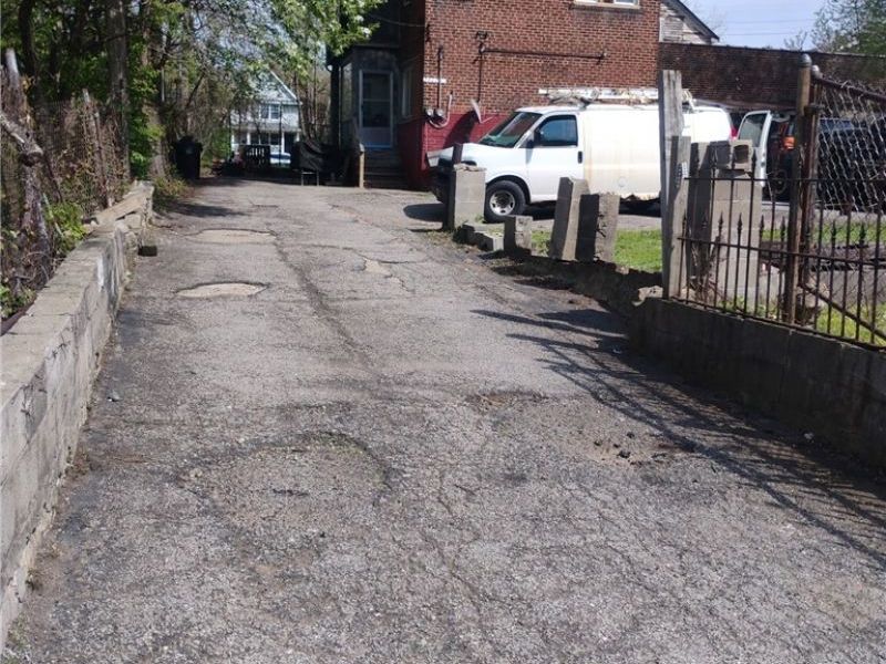 2617 E 111th Street, Cleveland, OH 44104 Photo 2